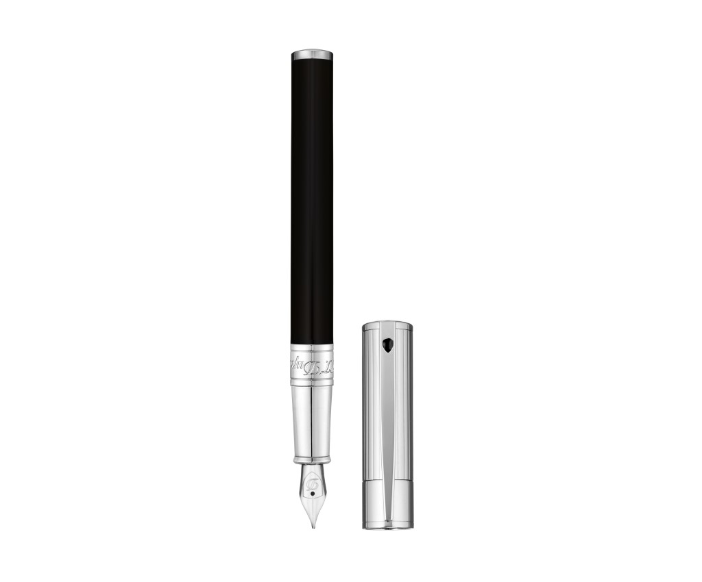 D-Initial 鋼筆，黑色鍍鉻潤飾